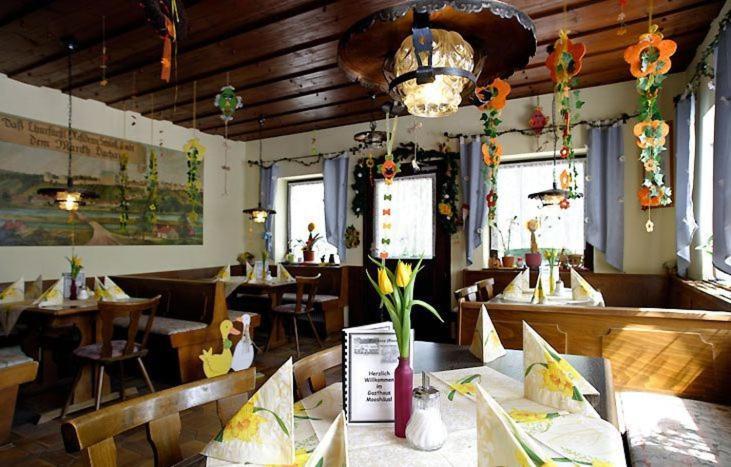 Gasthaus Mooshaeusl Hebertshausen Ngoại thất bức ảnh